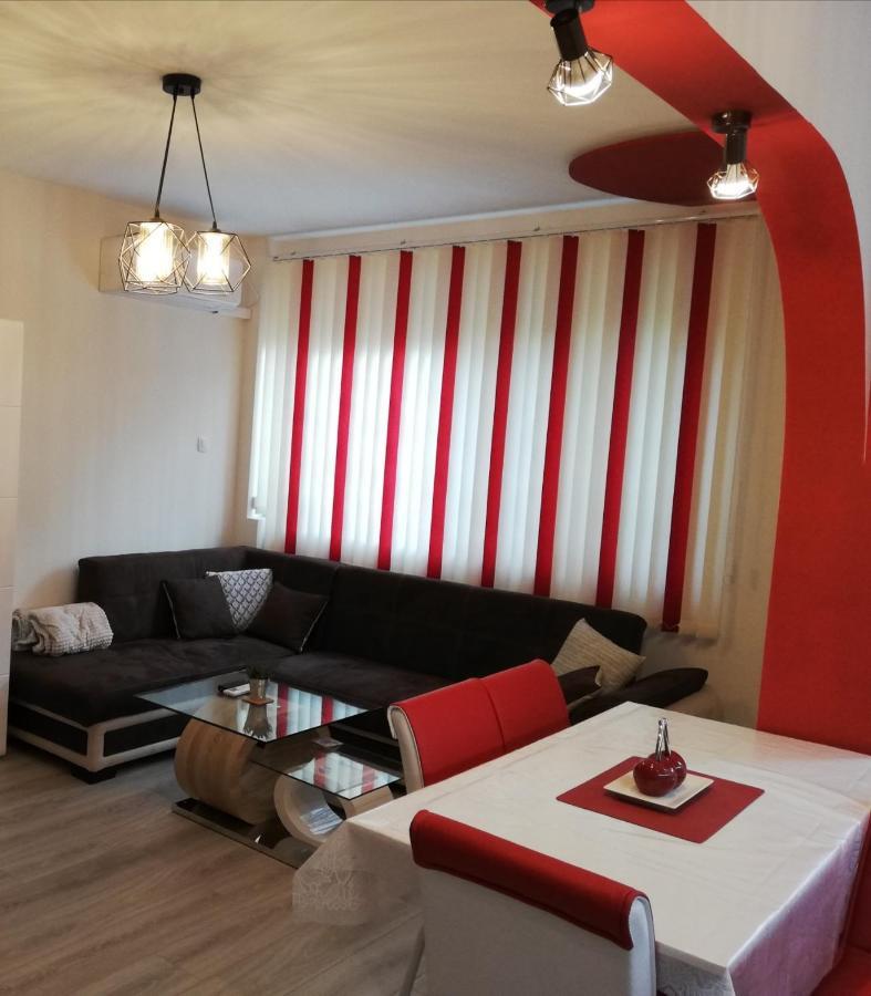 וליקו טורנובו Apartment Ani מראה חיצוני תמונה